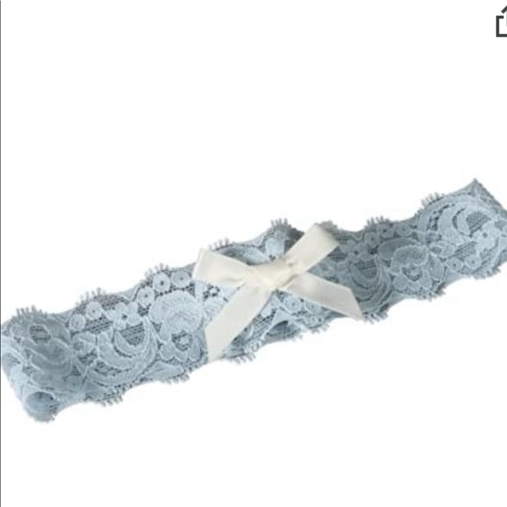 Never Worn Blue/Ivory Garter